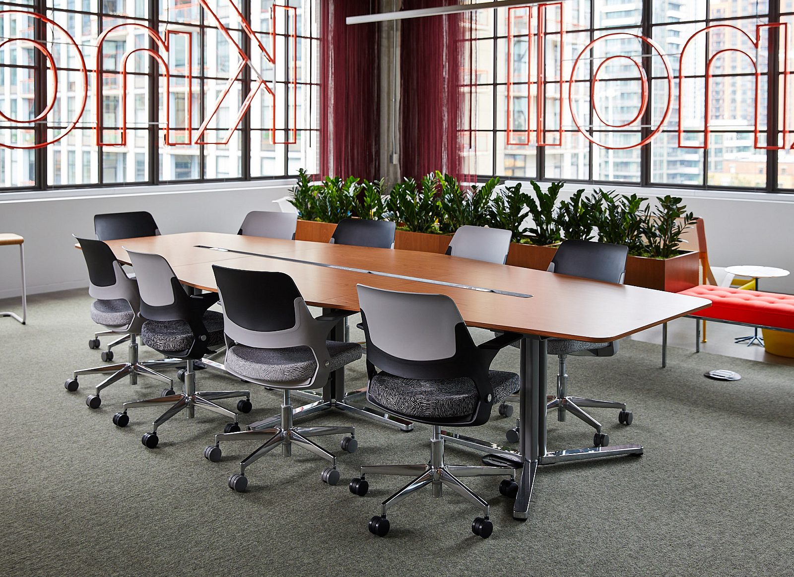 Knoll Ollo Shell Back 04 environmental