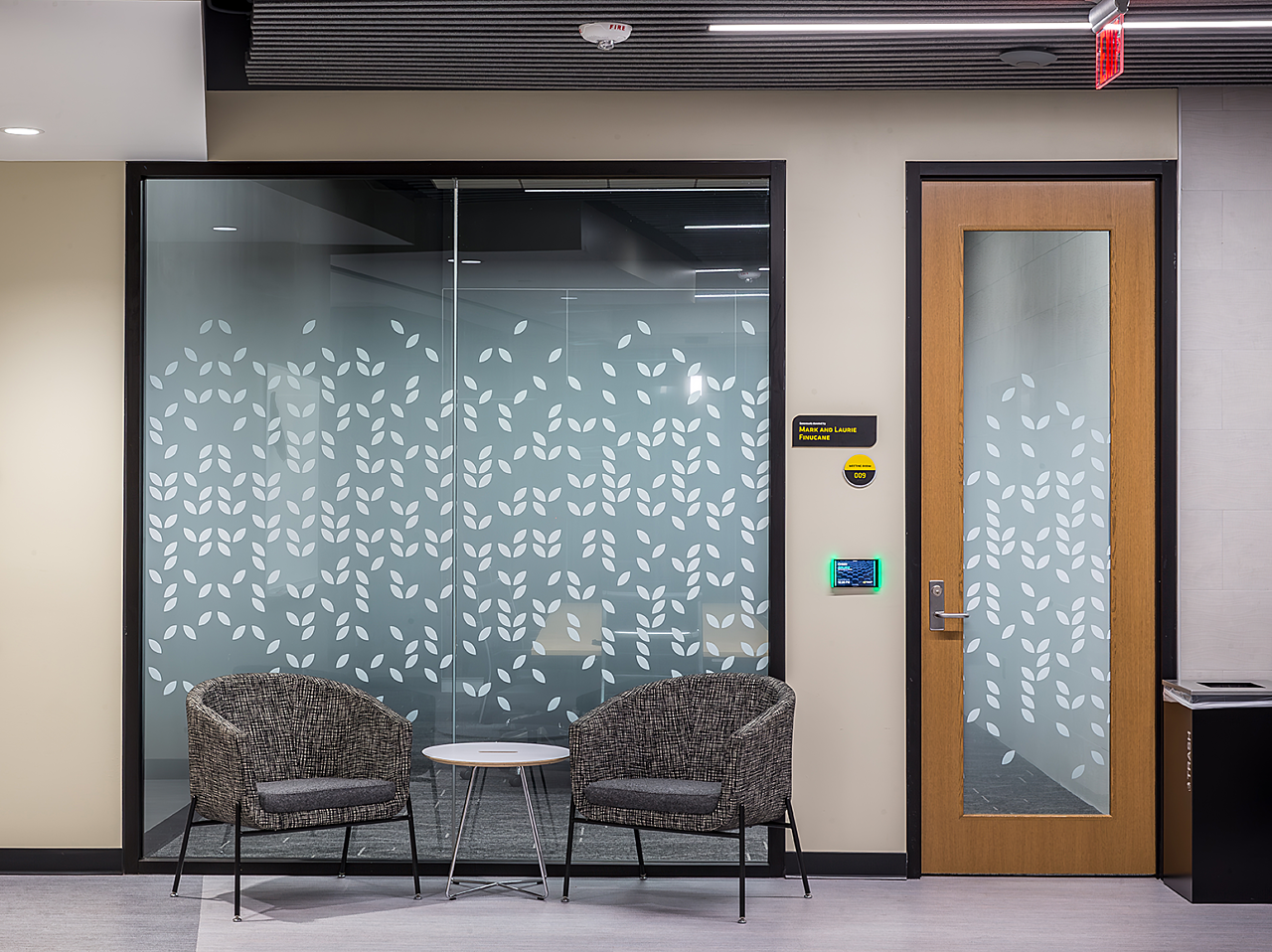 A74 Y3423 WSU Clinton Hall Milt Mounts Gallery