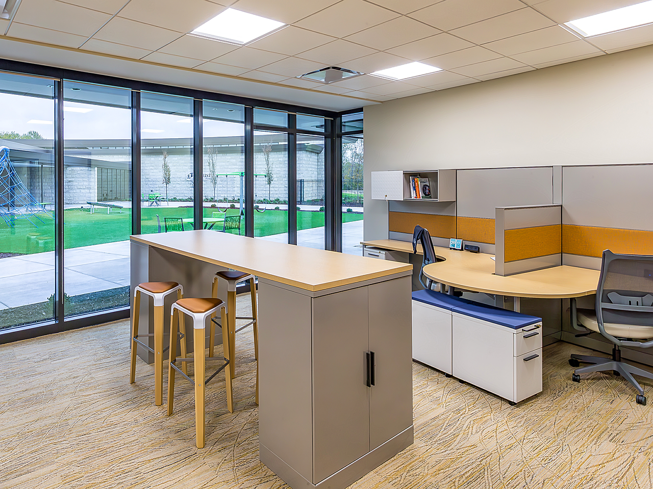 M Mount PFLC Teacher Wing Training Workstations