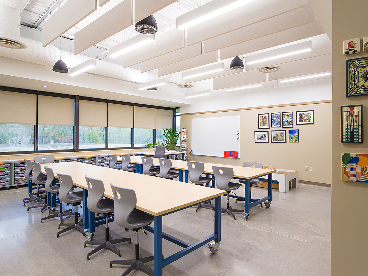 M Mounts PFLC A74 Y7165 Enhanced NR Classroom 3
