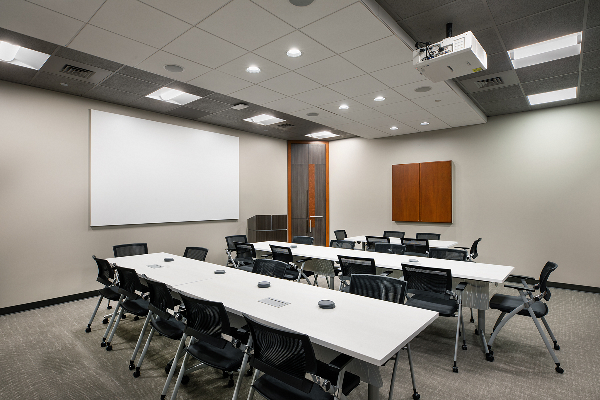 6 Meridian Training Room 1 Gavin Peters Photography